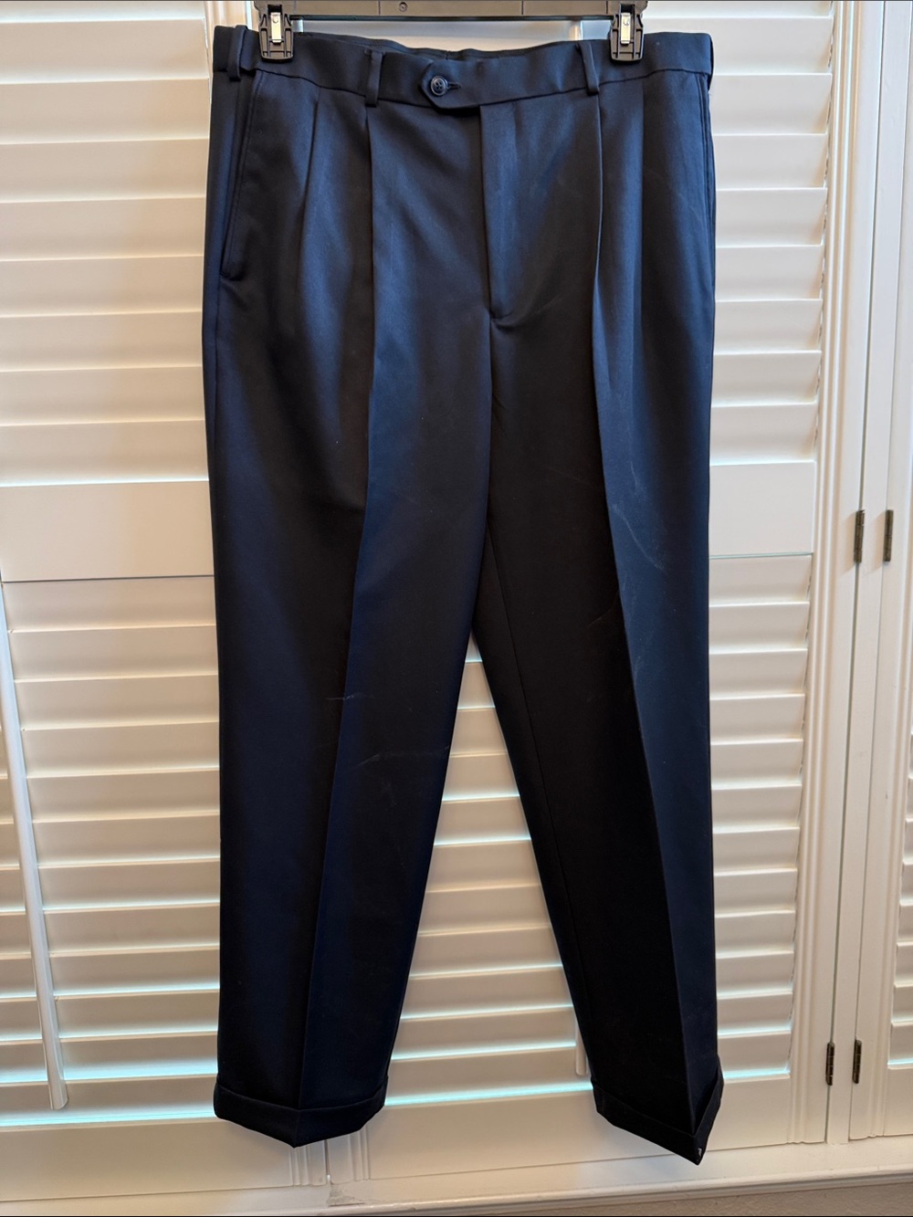 Roundtree & Yorke Men's Black Dress Pants